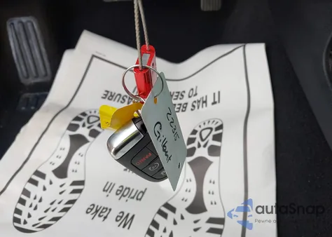 2020 Dodge Journey Crossroad z USA, uszkodzony, nr VIN 3C4PDCGBXLT264216